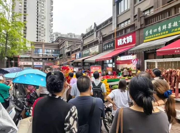 “折扣日清”模式闯关资本市场，钱大妈交表港交所