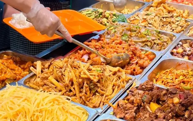 餐饮内卷下，15元快餐自助凭什么逆势火爆？