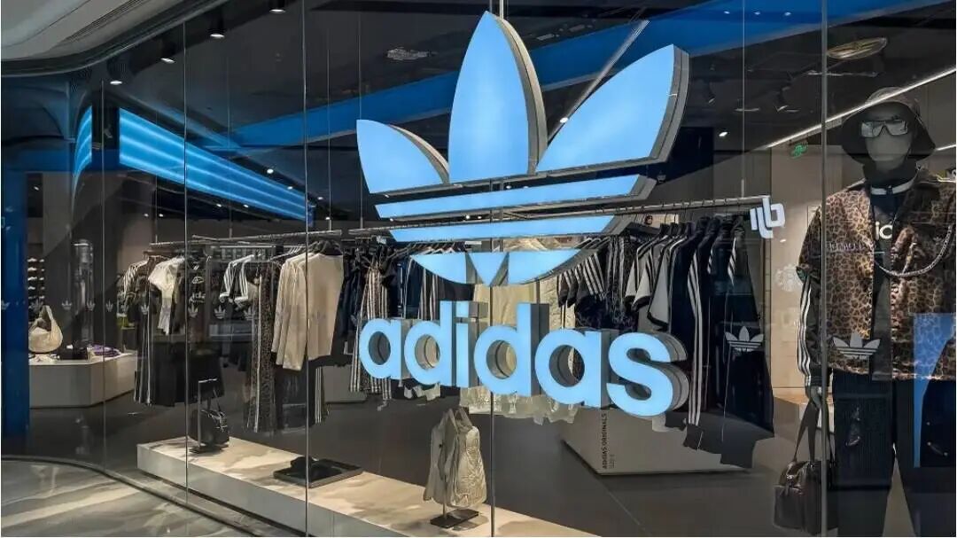 交出历史最高营收，Adidas启动10亿欧元股票回购