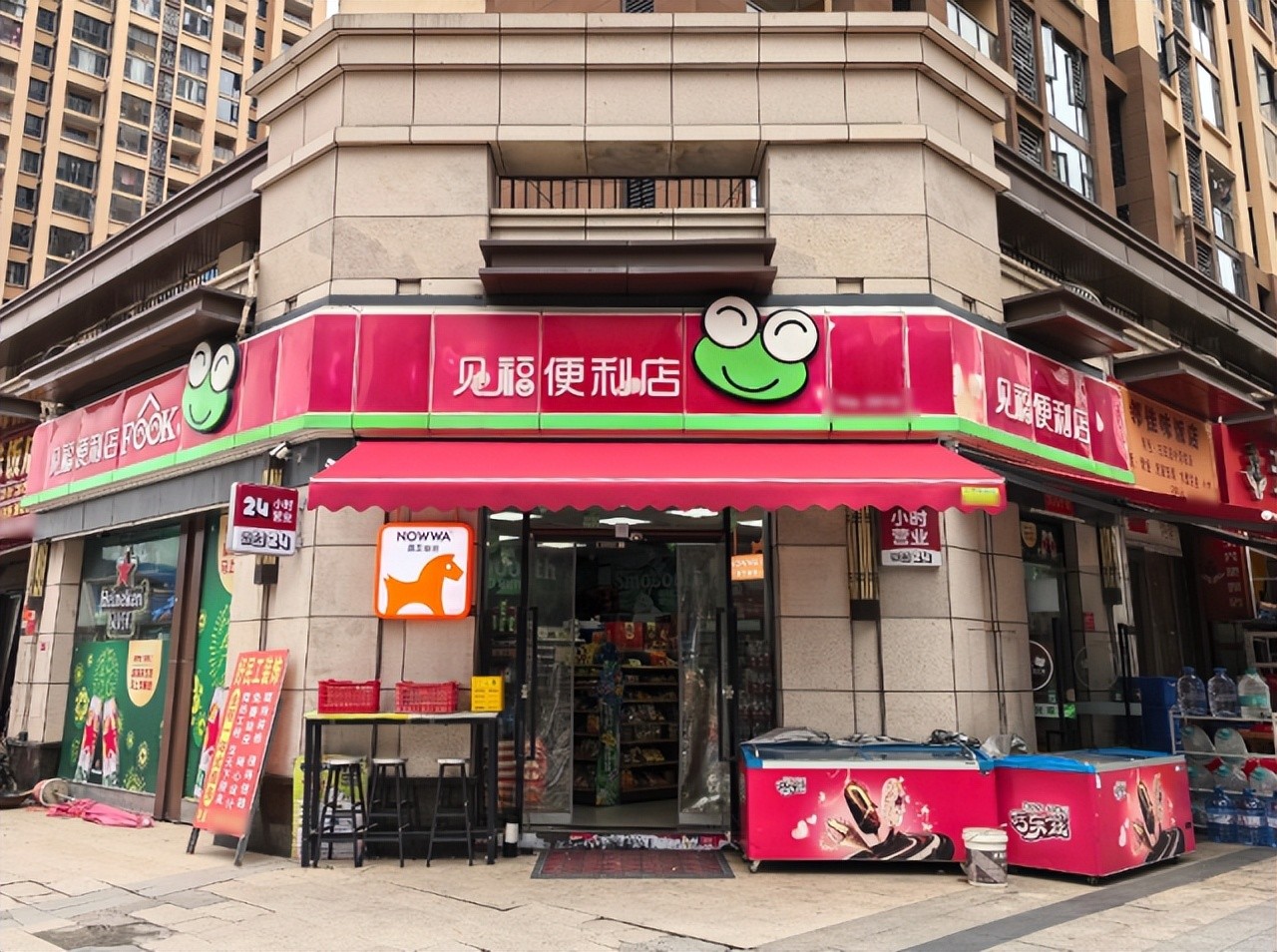 福建便利店“一哥”甩卖异地门店，而且买家还是海外“包工头”？