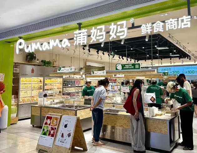 零食赛道的新鲜战争？是效率革命还是资本“虚火”？