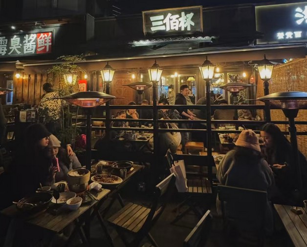 人均只要 100+，宁波小海鲜正在重新定价“海鲜餐饮”?