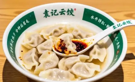 IPO前夜被“查家底”：99.6%加盟店的袁记，根基稳吗？