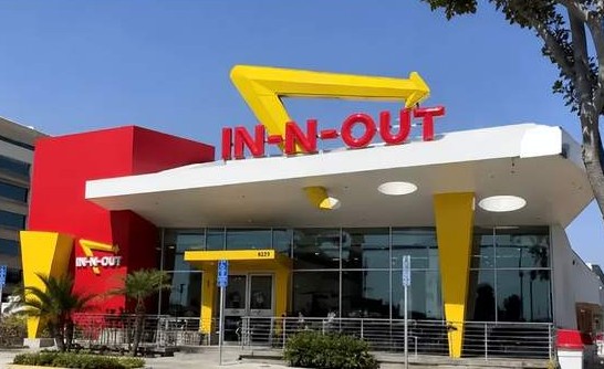 一天售罄、10元汉堡被炒到数百元，In-N-Out上海快闪卖的是“稀缺感”？