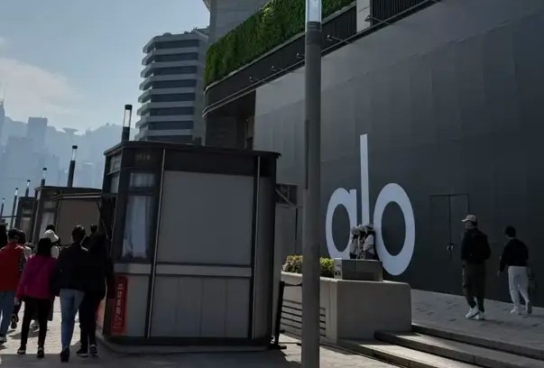 中国瑜伽市场，迎来最猛“踢馆者”？