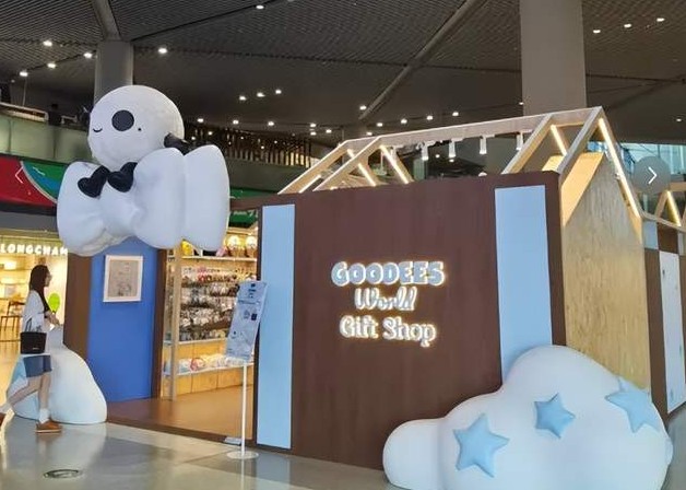 GOODBAI开出第四家店，白敬亭的潮牌生意走到哪一步了？