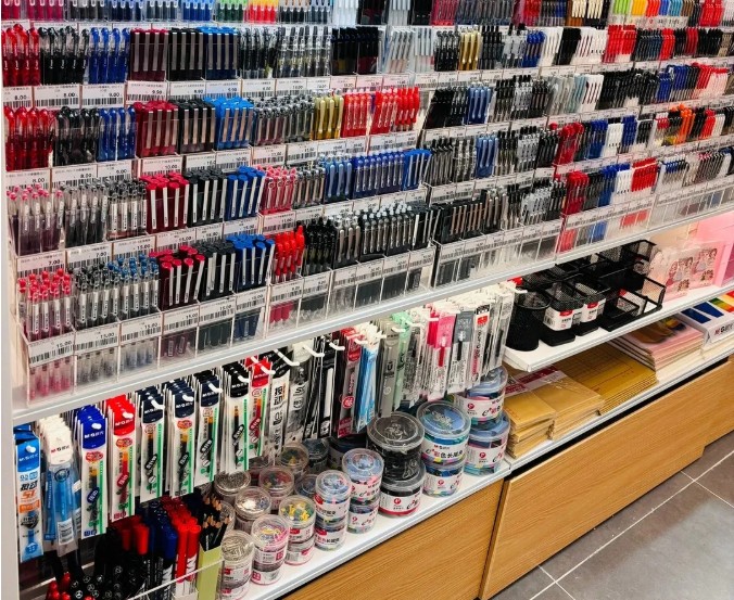 6年注册量跌8成,一半文具店已关门,文具店还是门好生意吗?
